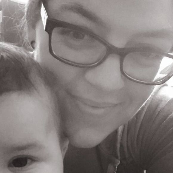 Meet your Posher, Mandy - Picture 1 of 1